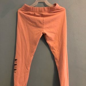I’m selling some cute pants/sweatpants